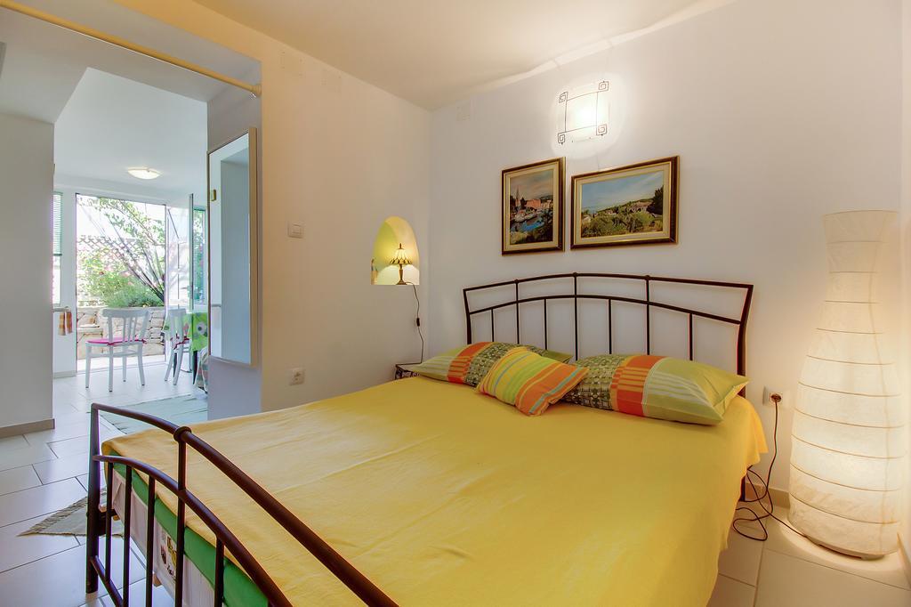 Neno - Terrace & Parking Appartement