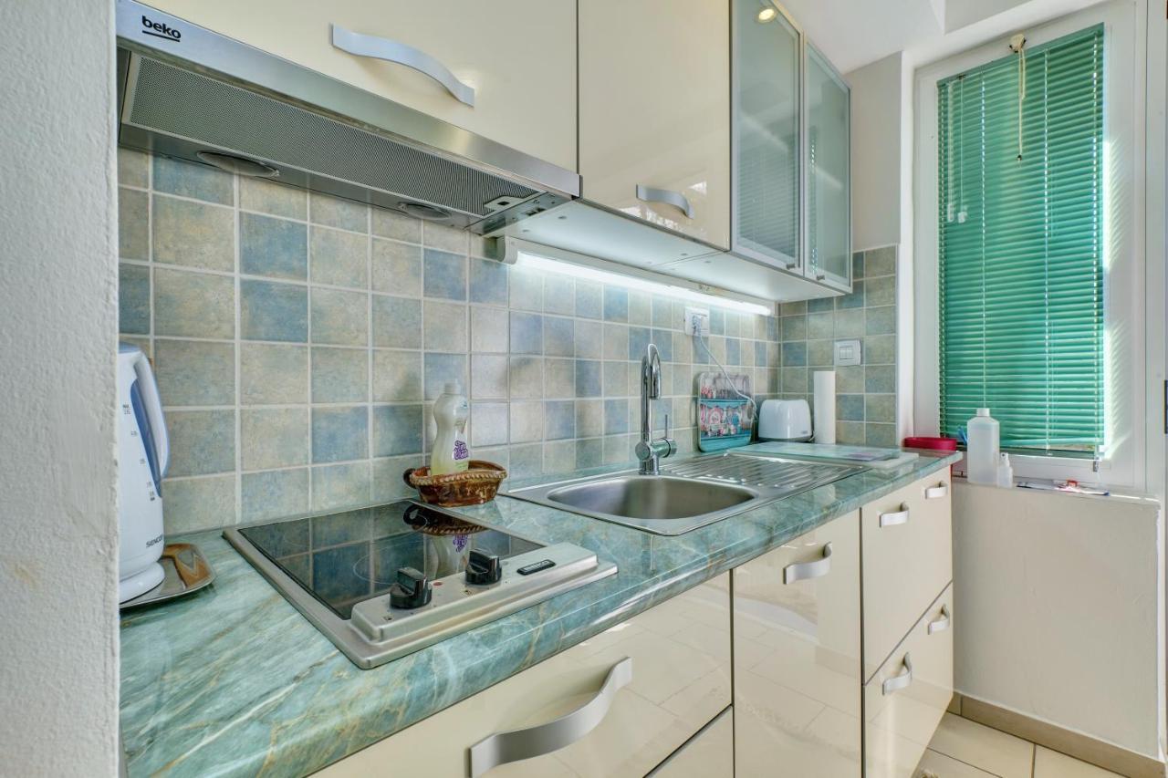Neno - Terrace & Parking Apartament *
